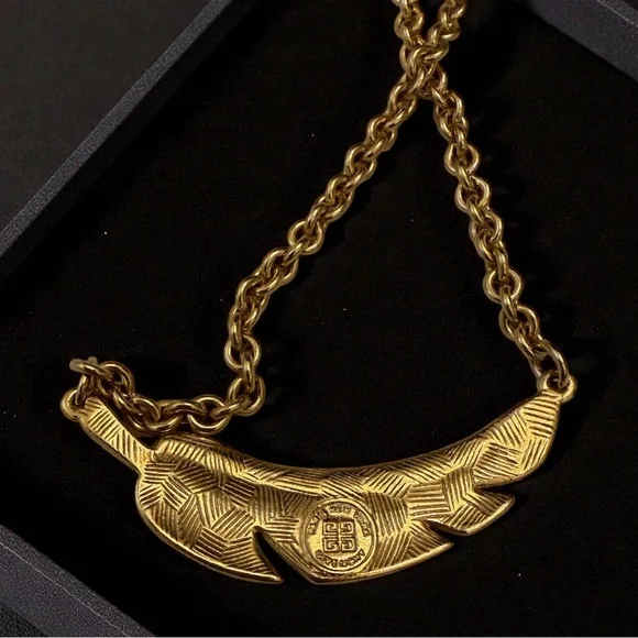 Vintage GIVENCHY Paris Luxury Designer Elegant Gold Tone Feather Choker Necklace - Picture 3 of 7